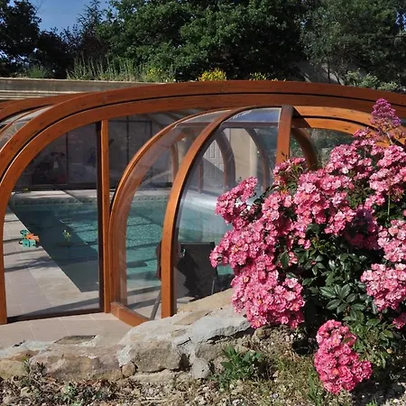 Hébergement de vacances De Charme Piscine Au Calme En Pleine Nature *